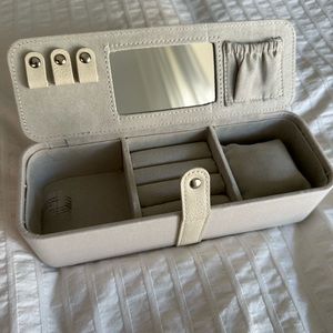 BEIS Travel jewelry case